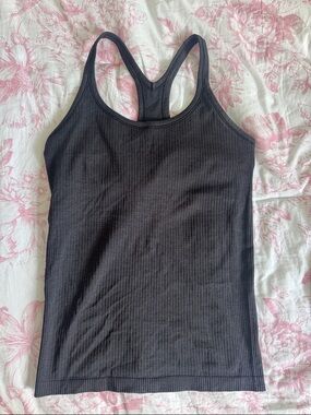 Lululemon ebb to street tank